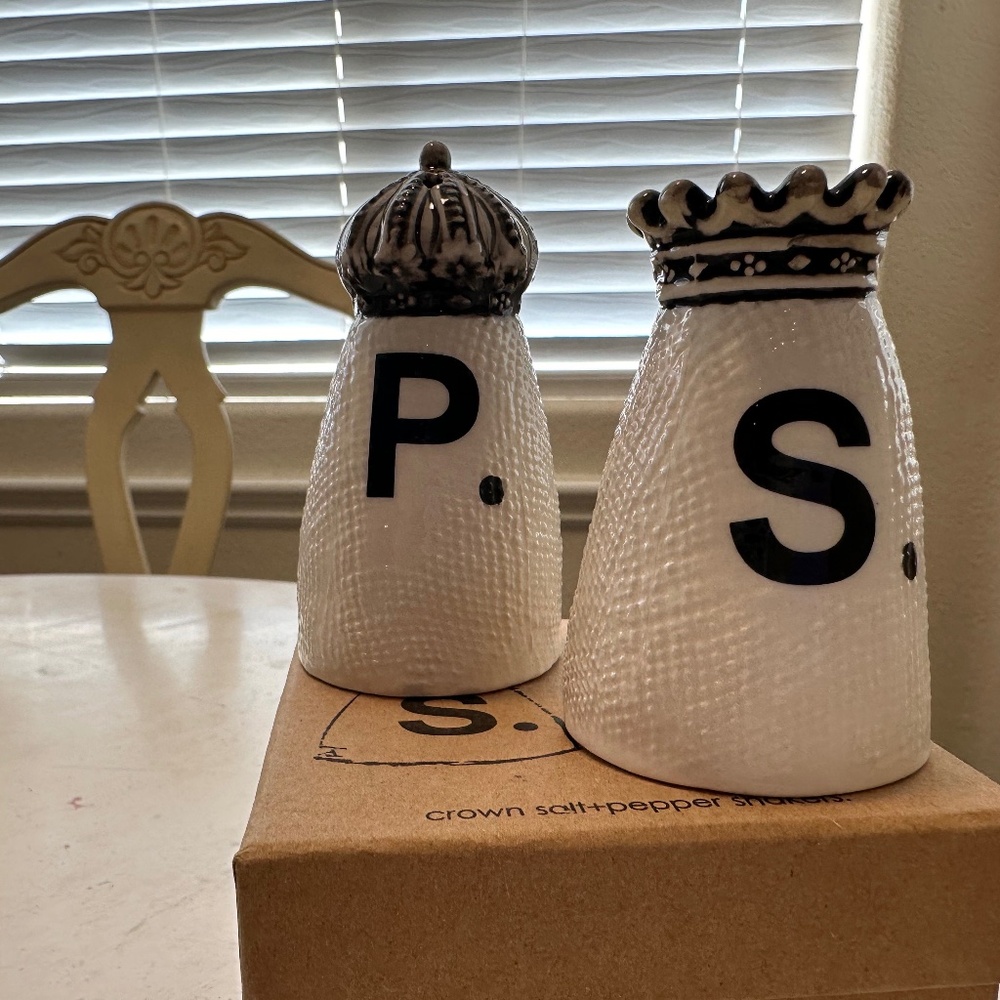 Rae Dunn by Magenta Crown salt & pepper shakers Sold Out